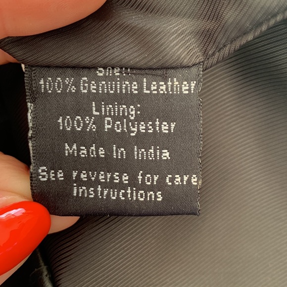 Sportsgirl black leather mini skirt - Picture 6 of 7